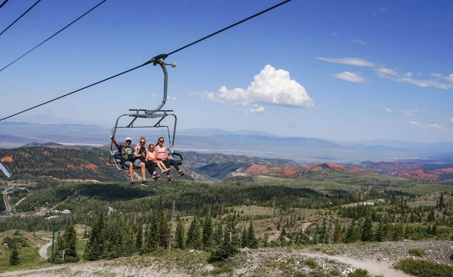 ski-utah-brian-head-scenic-lift-ride.png