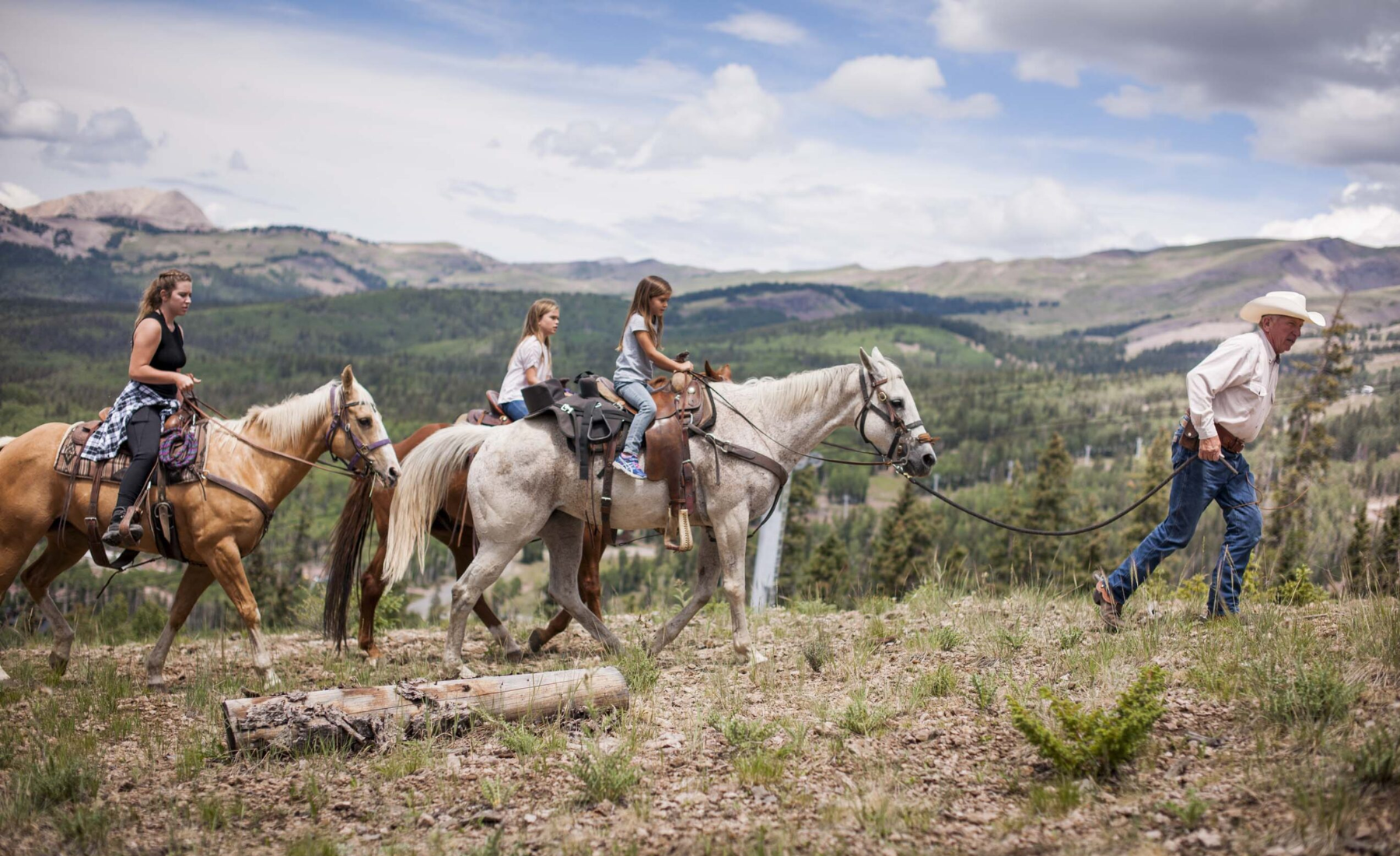 ski-utah-EP-horseback-riding.png