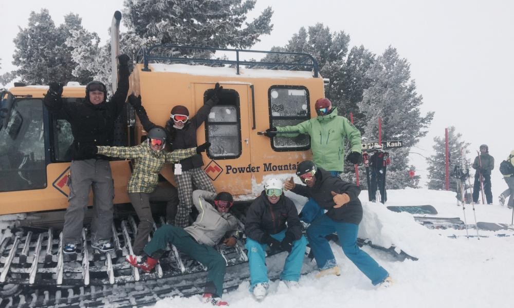 Cat Skiing Crew 