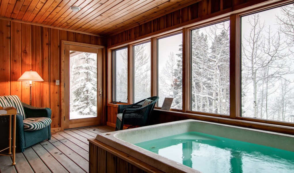 Private hot tubs