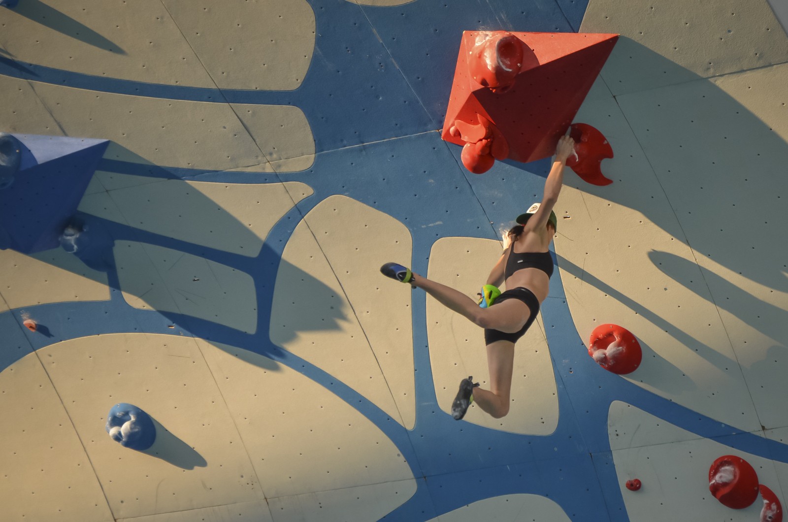 Adrenaline rules at the Psicobloc Masters Series
