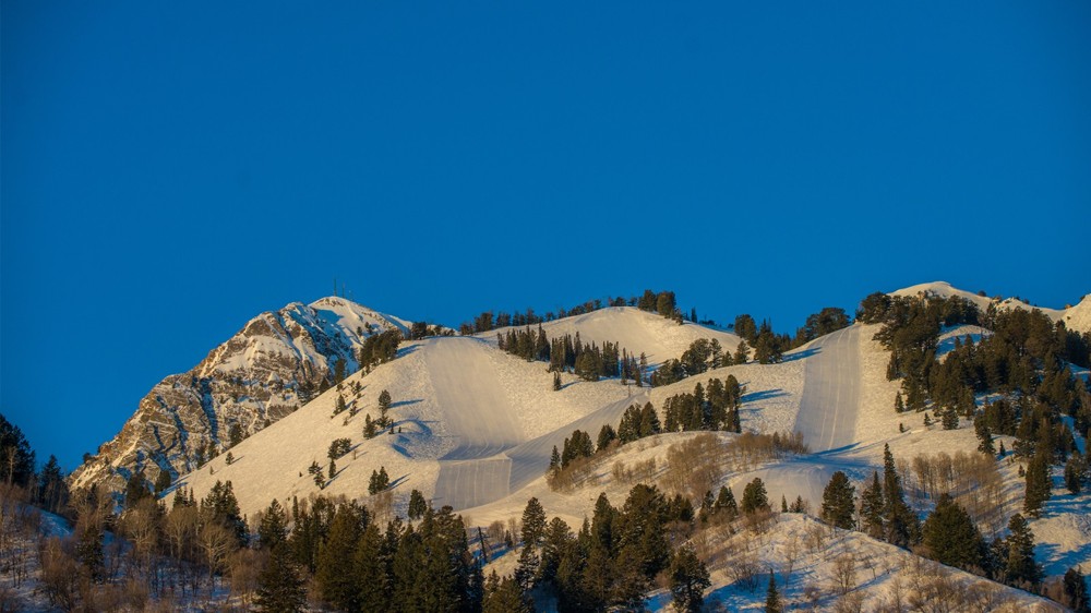 The Longest and Steepest Ski Runs in Utah