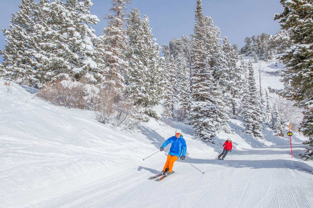 Planning a Perfect Romantic Ski Getaway