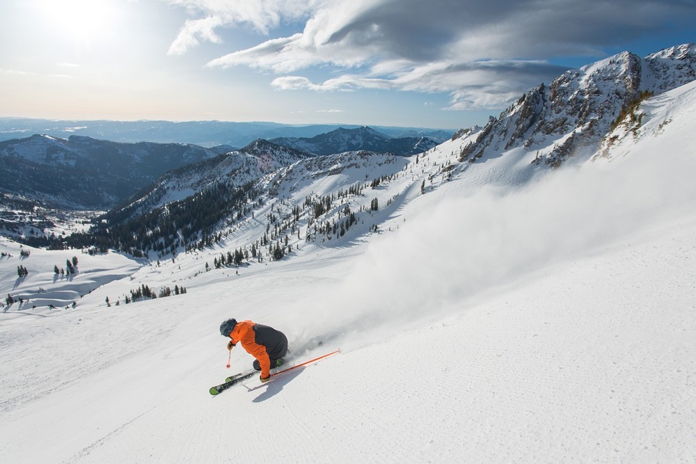40+ Ways to Save on Your Utah Ski Vacation