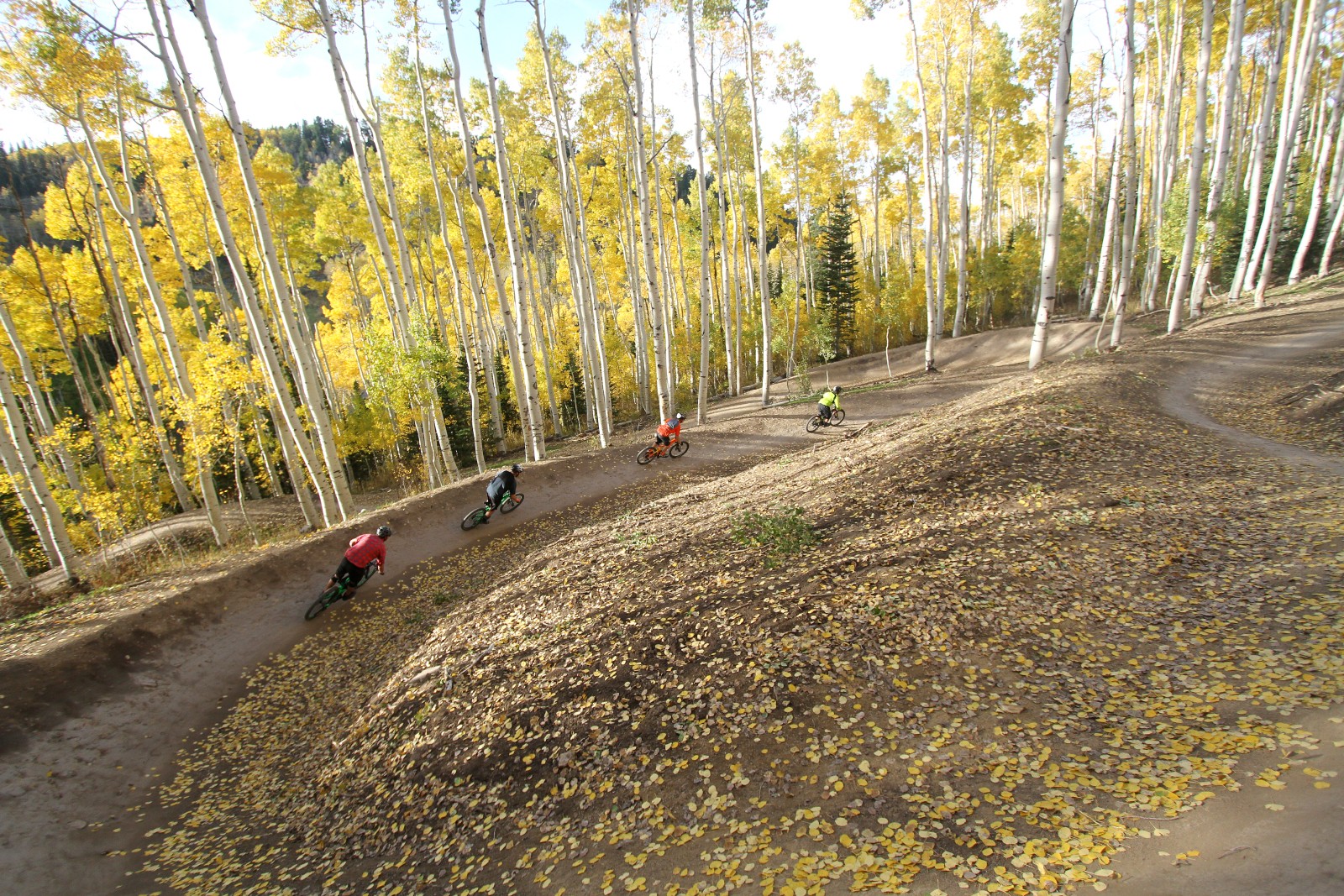 5 Fall Mountain Bike Rides for Leaf Peeping in Utah