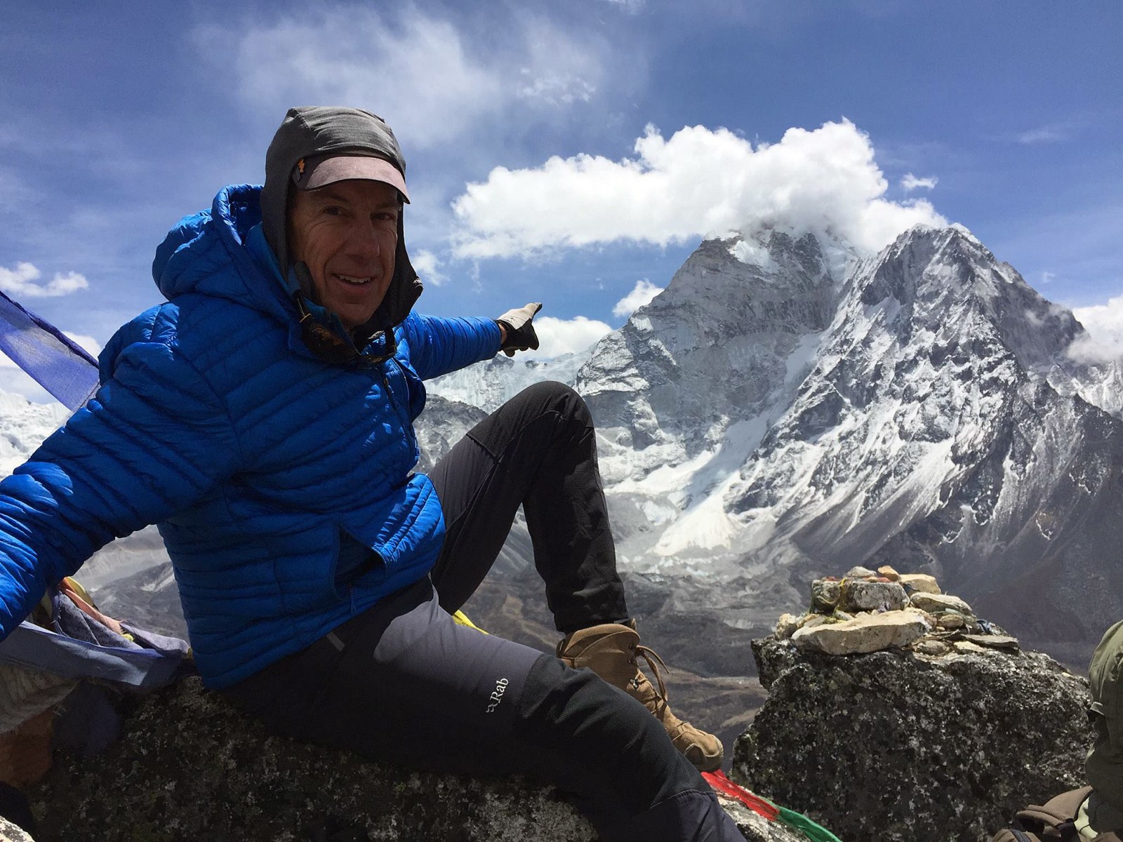 Powder People - Summiting Everest 
