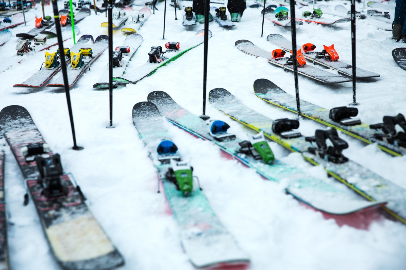 How to Store Your Ski and Snowboard Gear for Summer