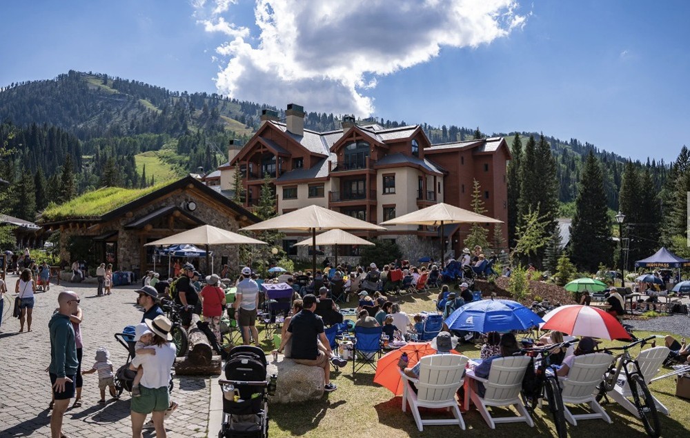 Solitude Sunday Live Music Series