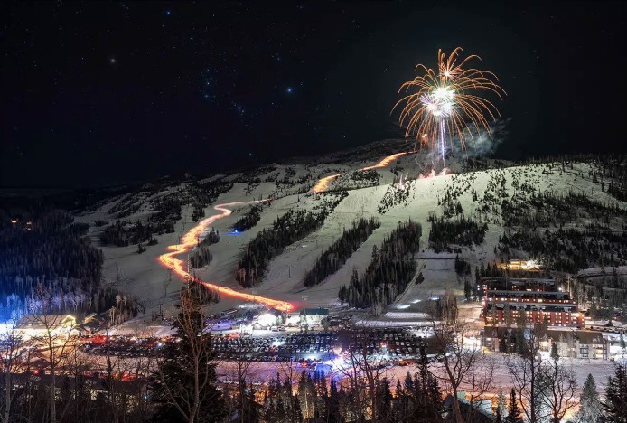 Brian Head New Years Eve Celebration | Torchlight Show and Fireworks