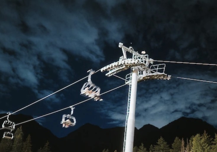 Sundance Full Moon Lift Rides